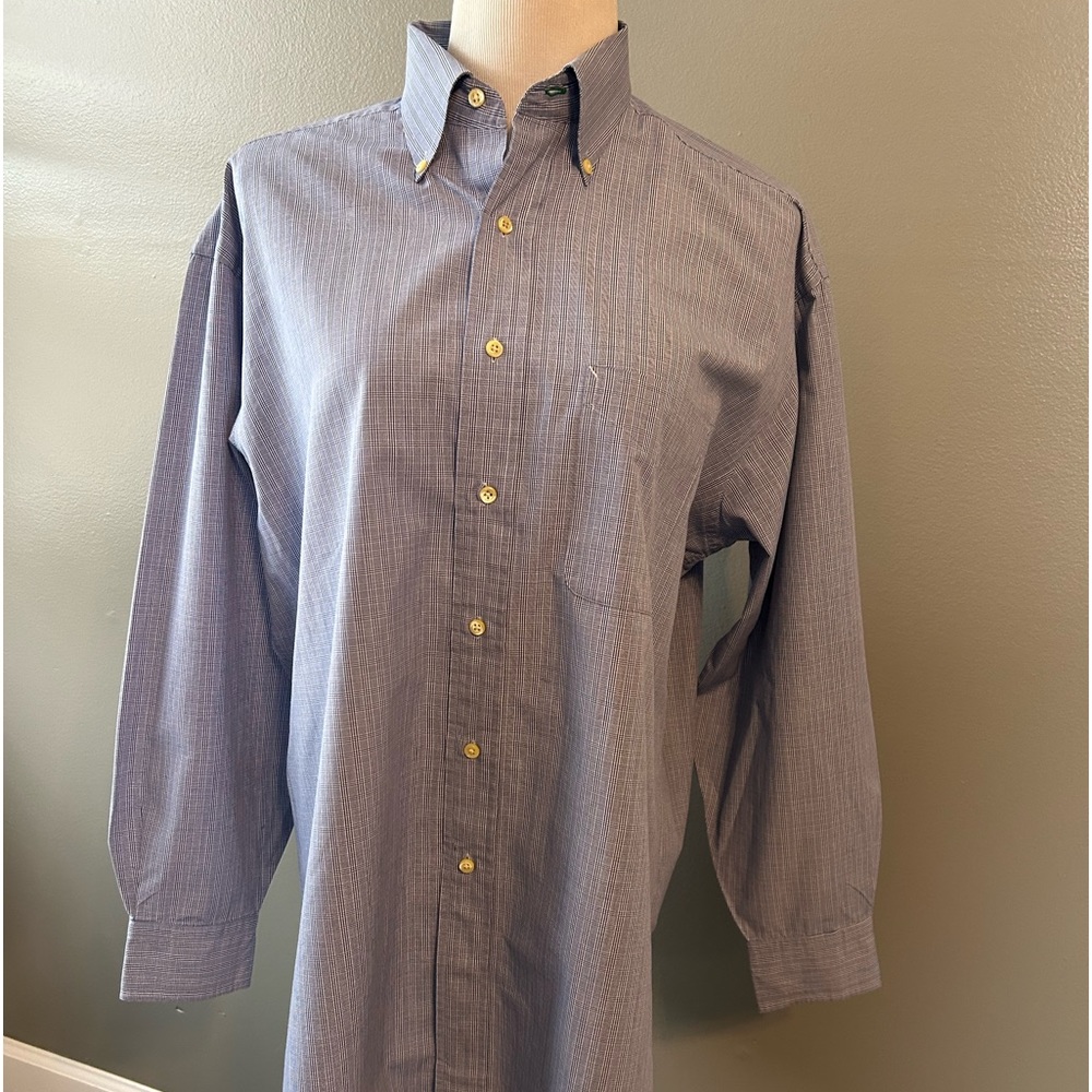 Tommy Hilfiger men’s button down shirt size 151/2-33